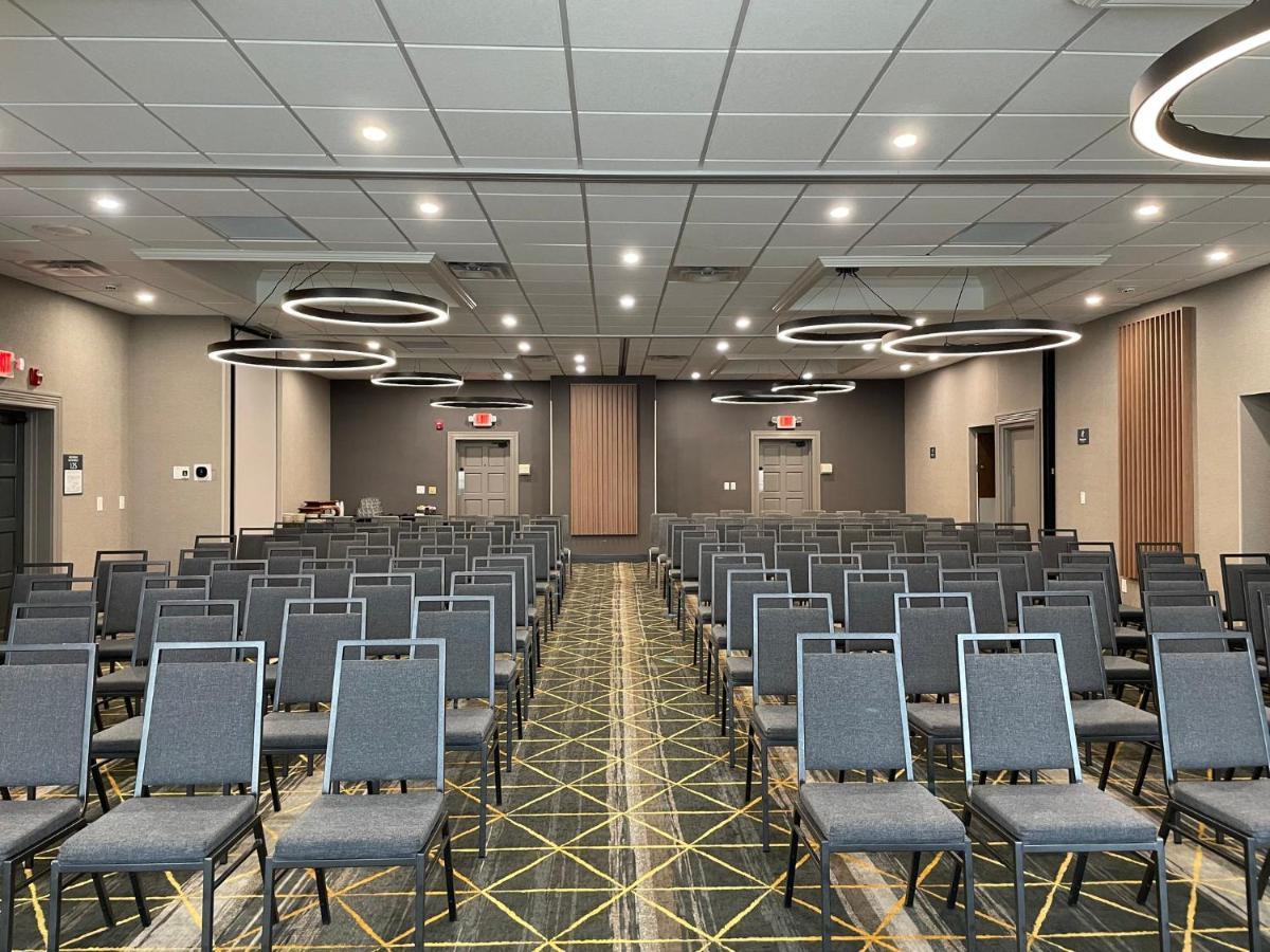 Holiday Inn Cleveland-Mayfield By Ihg Dış mekan fotoğraf