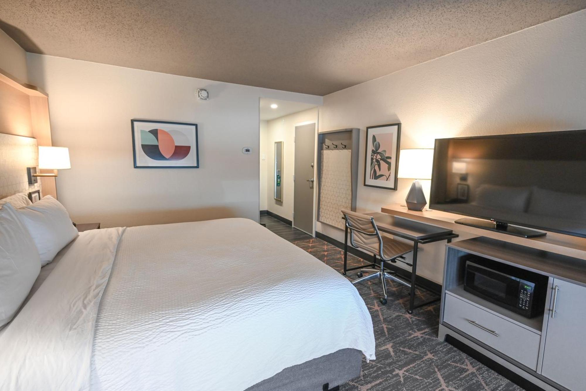 Holiday Inn Cleveland-Mayfield By Ihg Dış mekan fotoğraf